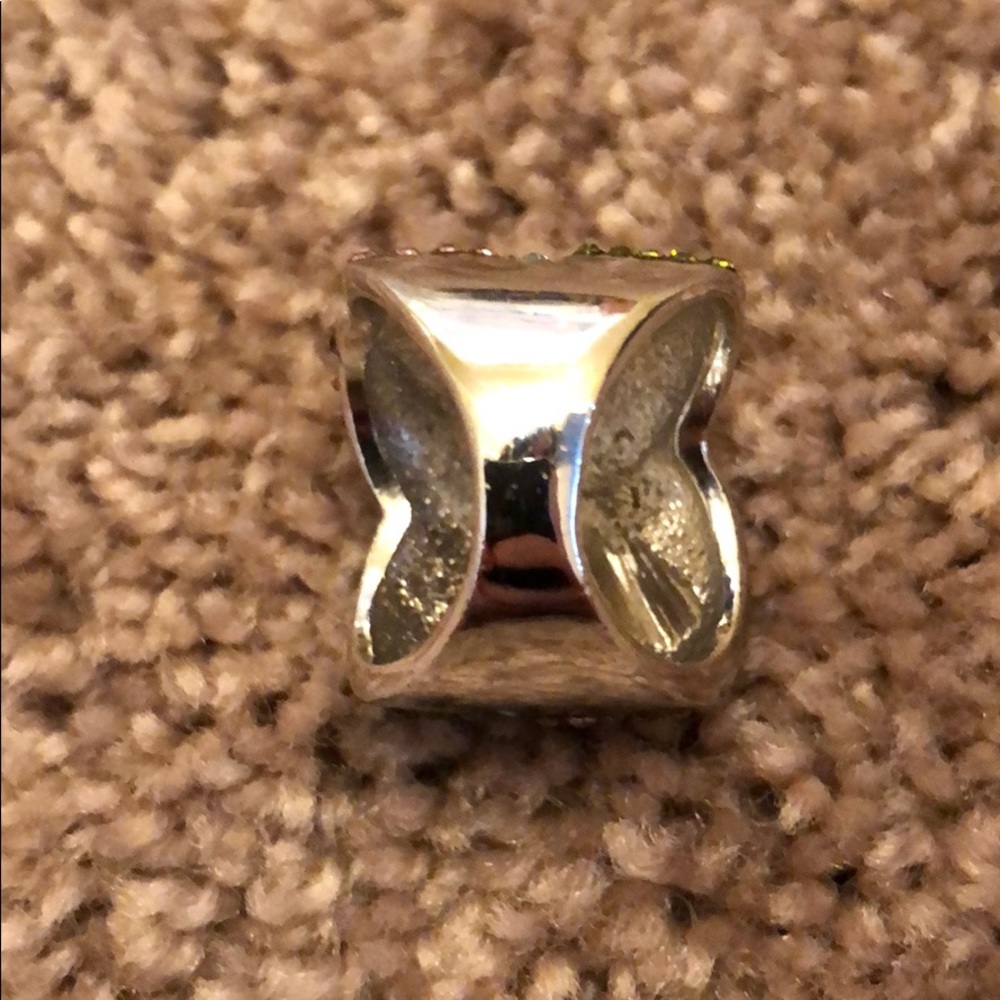 Fashion Ring - Picture 3 of 3